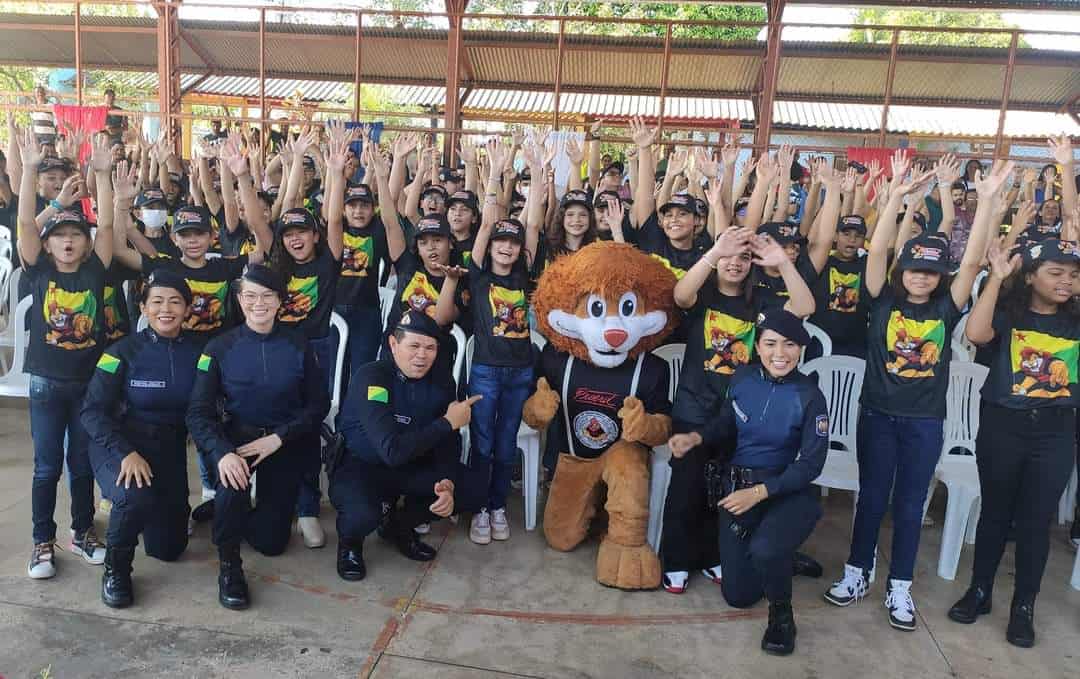 PROERD forma 101 alunos da Escola Luiz de Carvalho Fontenelle, em Rio Branco