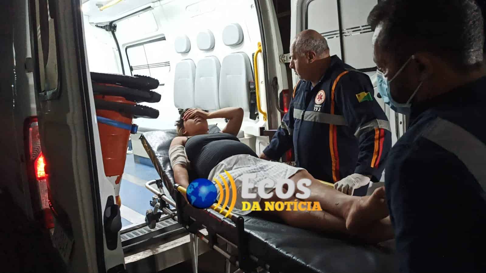 Marido e esposa grávida de 8 meses são feridos com tiro acidental e vão parar no PS