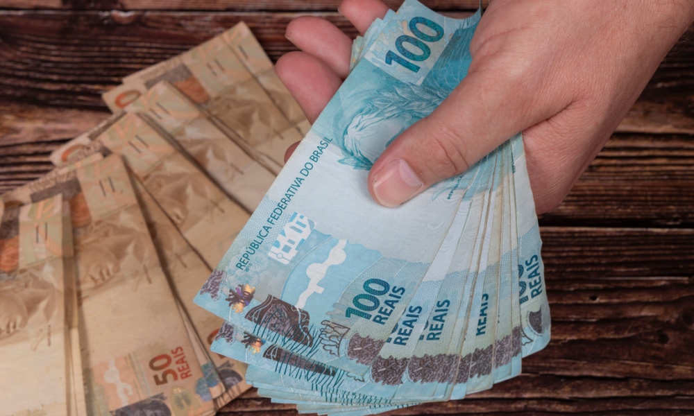 dinheiro-renda-fixa-capa-mt dinheiro-renda-fixa-capa-mt