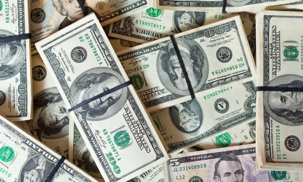 fundo-de-notas-de-dolares-1- fundo-de-notas-de-dolares-1-