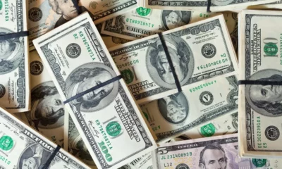 fundo-de-notas-de-dolares-1- fundo-de-notas-de-dolares-1-