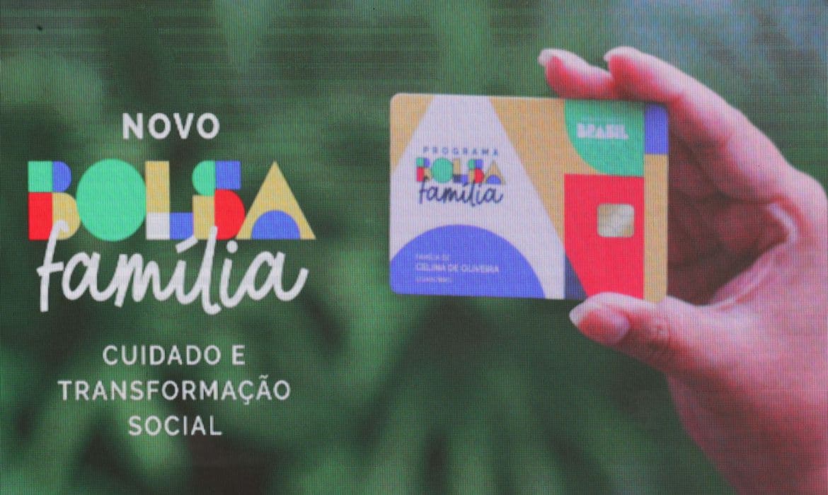 Caixa Econômica Federal paga novo Bolsa Família a beneficiários com NIS de final 5