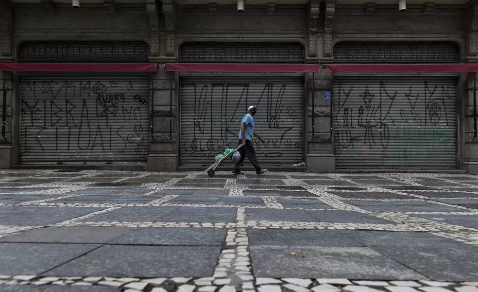 000-94e8qw (1) 000-94e8qw (1)