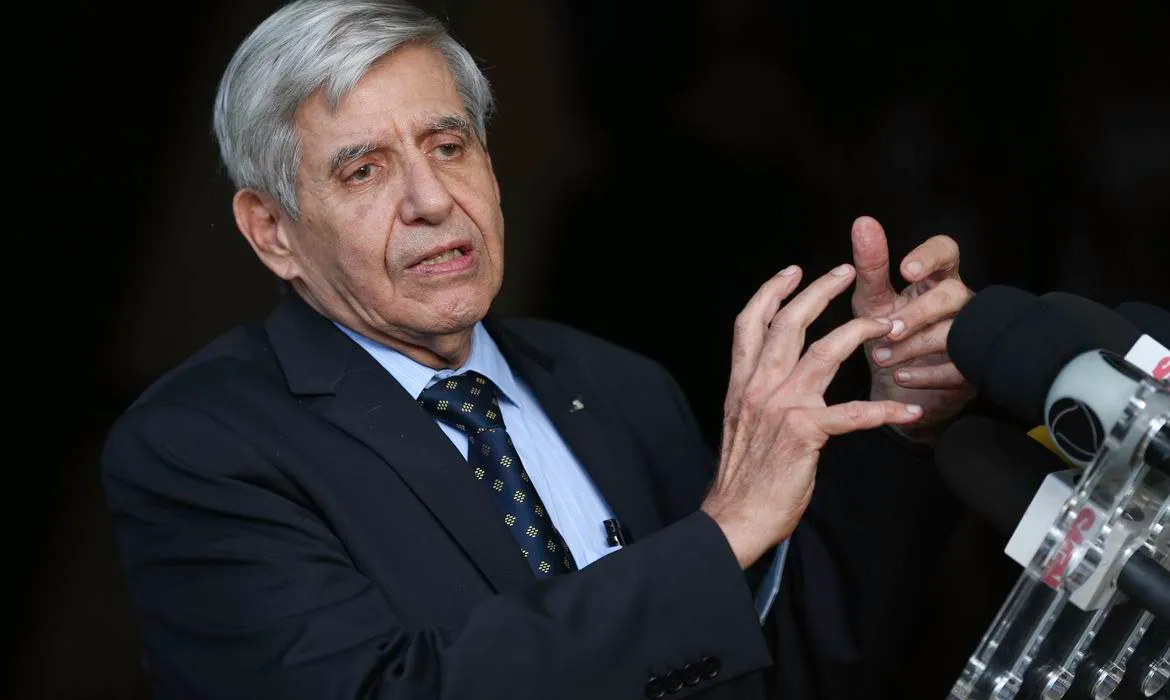 General Heleno nega ter participado de reunião para discutir plano de golpe