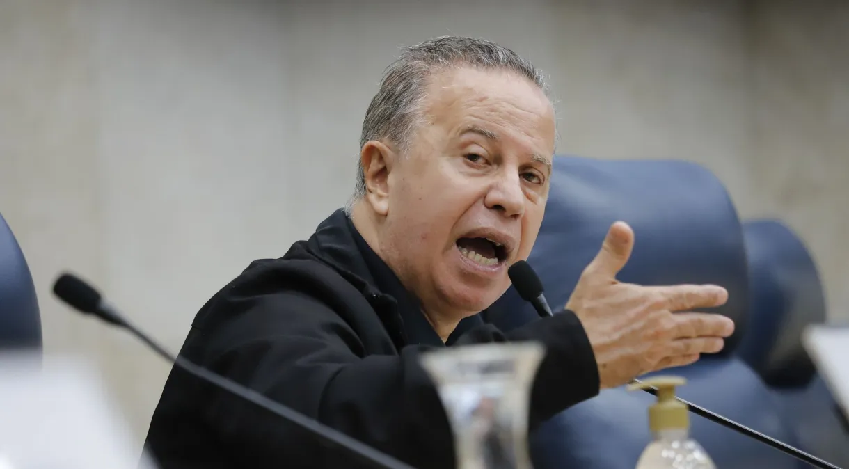 Vereador Camilo Cristófaro tem mandato cassado em São Paulo por racismo