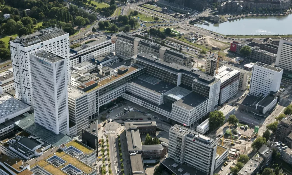 BMW-MG-EMC-e1695917844197 BMW-MG-EMC-e1695917844197