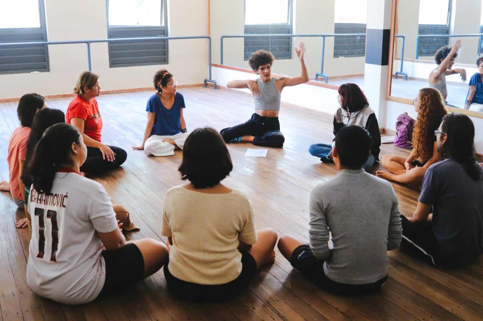 Governo do Estado abre 125 vagas para cursos gratuitos em artes visuais e teatro