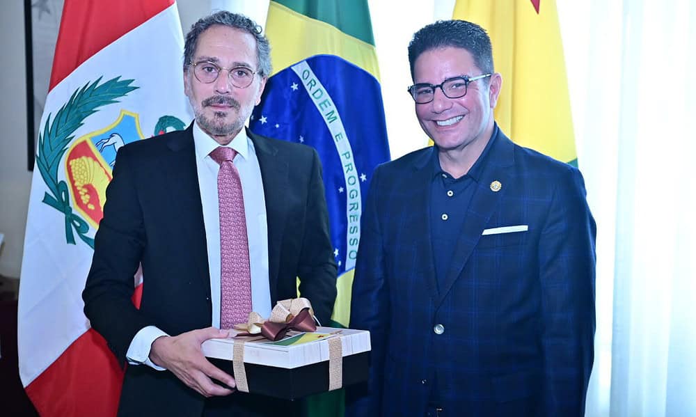 GUR_1855-1536×1024 GUR_1855-1536x1024