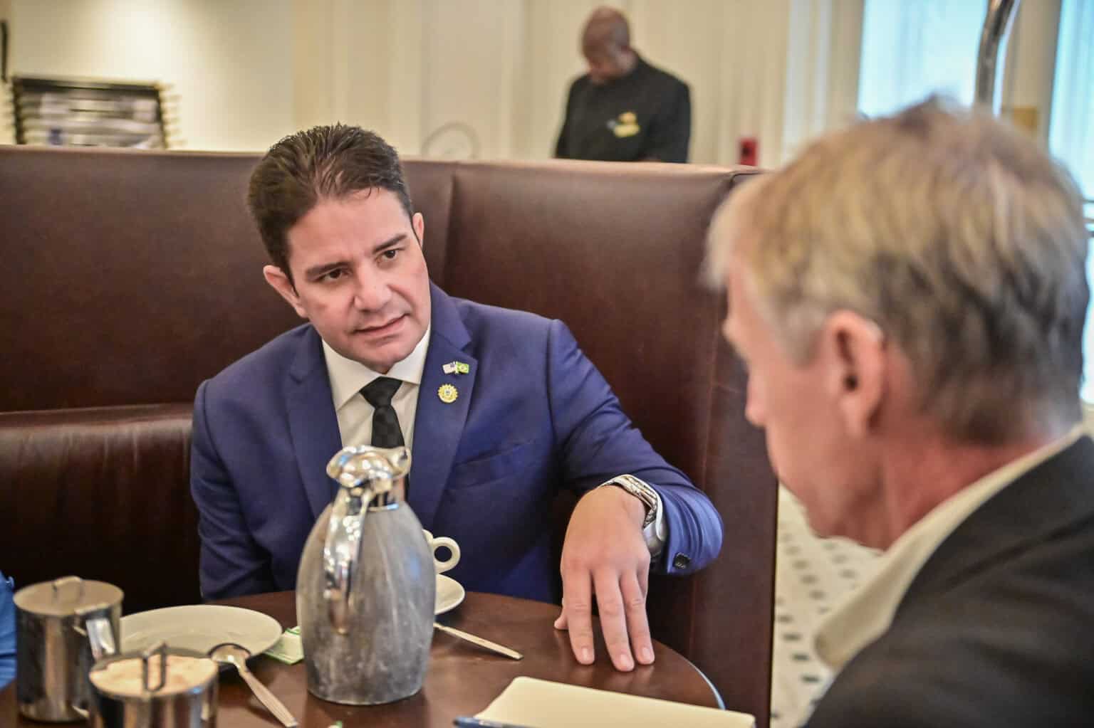 Diretor sênior do Fundo de Defesa Ambiental elogia ações da gestão de Gladson na área