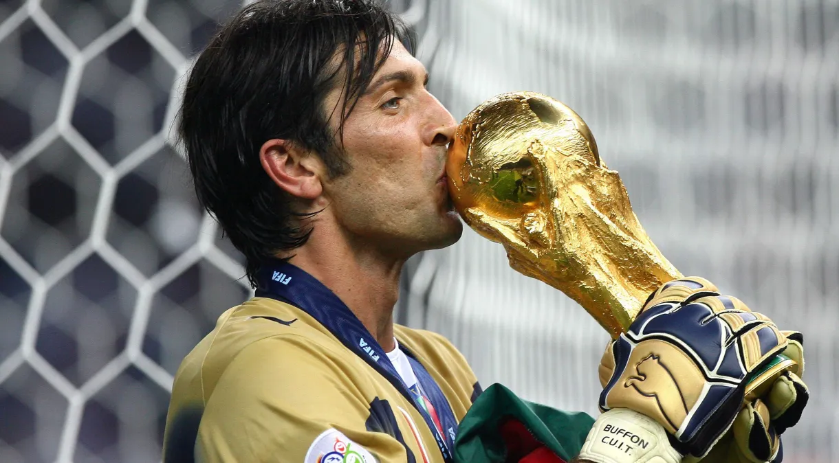 Eleição de melhores goleiros do século 21 tem brasileiro em 9ª lugar; veja o ranking