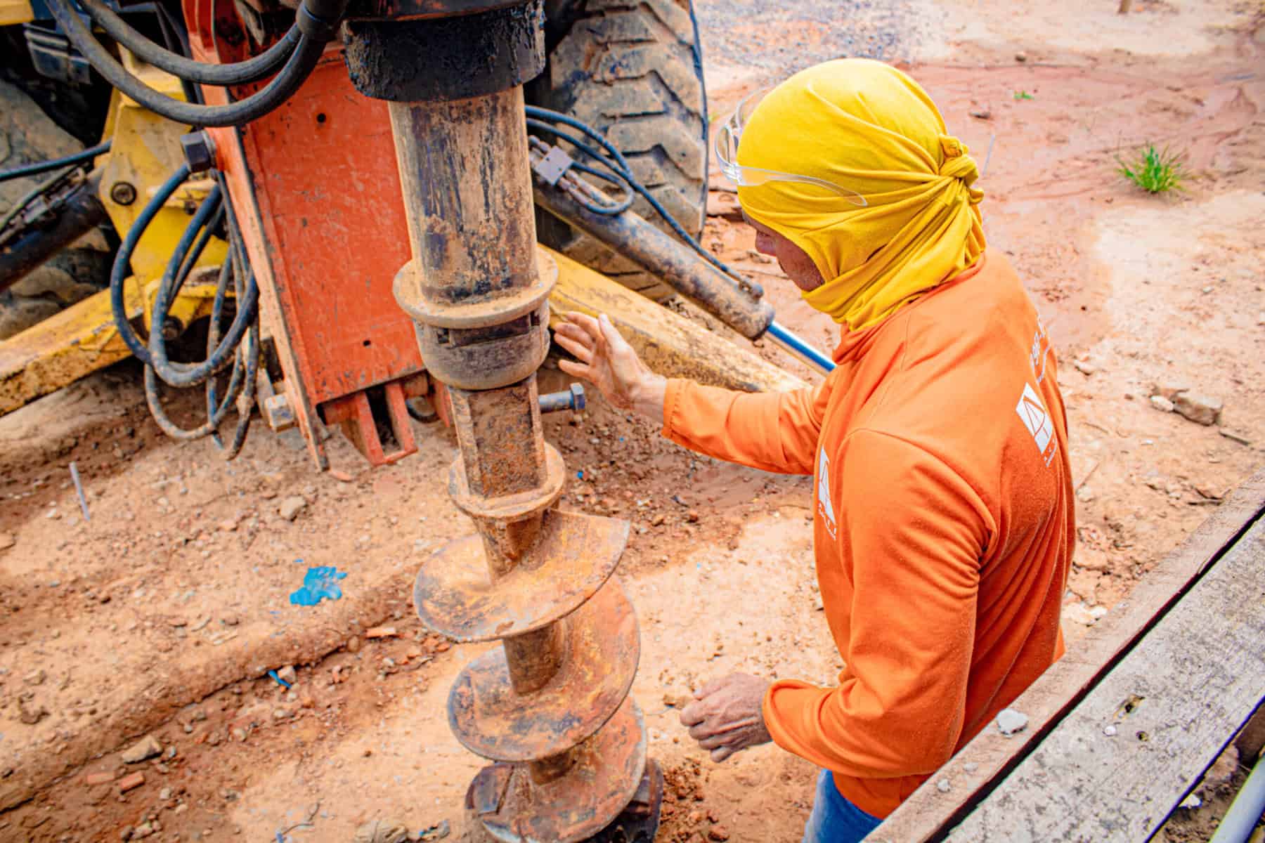 Governo inicia escavação das estacas do novo prédio da Controladoria Geral do Estado