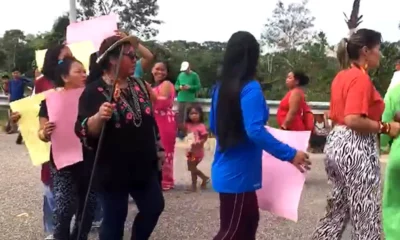 INDIOS-BLOQUEIO-jpg INDIOS-BLOQUEIO-jpg