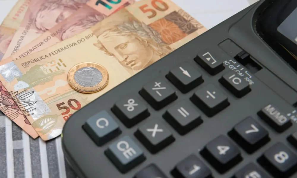 Marcello-Casal-JrAgencia-Brasil-Economia-Moeda-RealDinheiro-Calculadora Marcello-Casal-JrAgencia-Brasil-Economia-Moeda-RealDinheiro-Calculadora