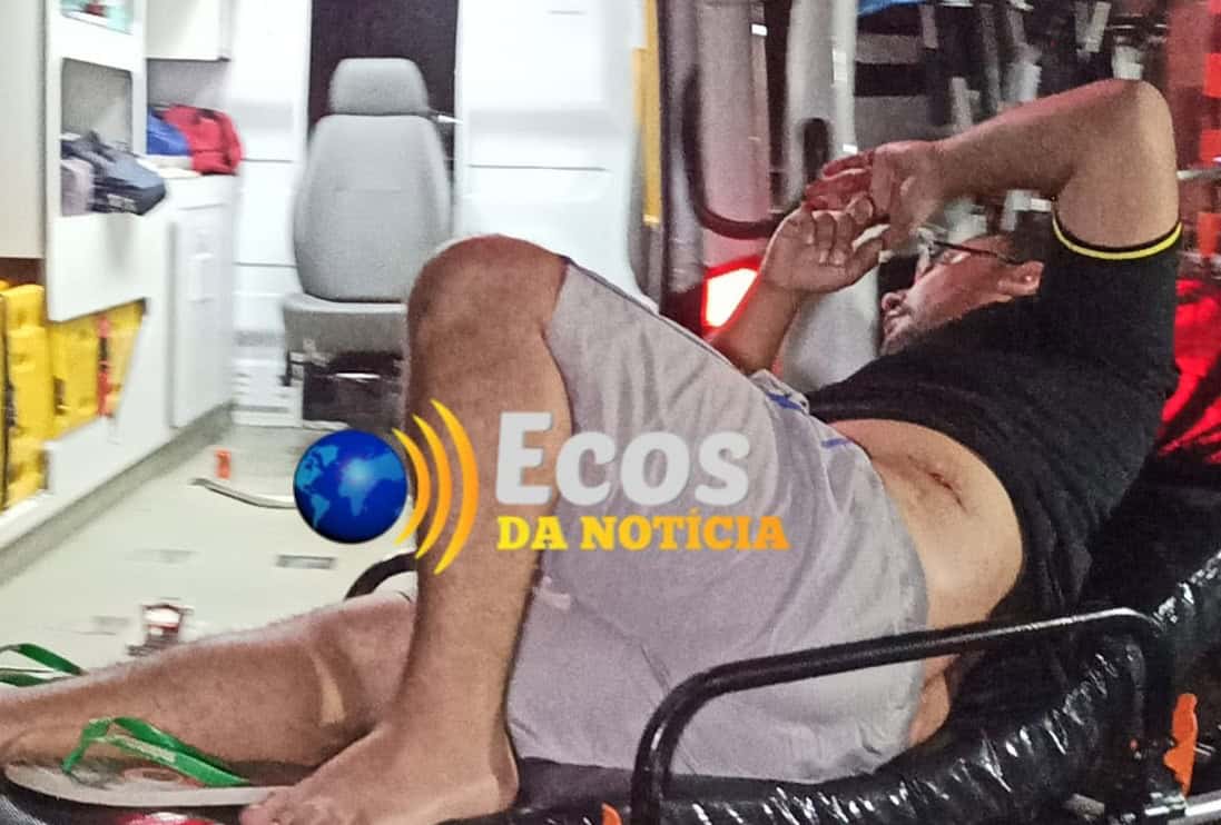 Bandidos em carro  passam atirando em direção de bar e fere servidor público