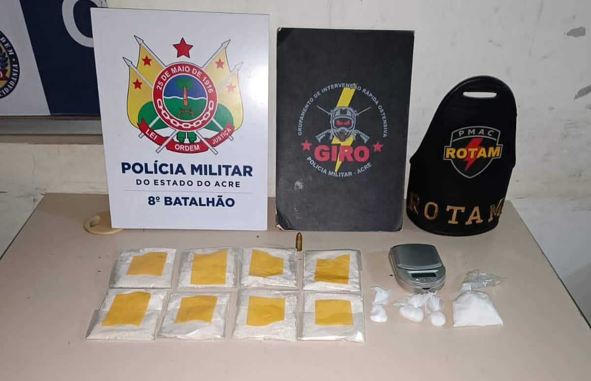 PM desarticula ponto de venda de drogas em Sena Madureira
