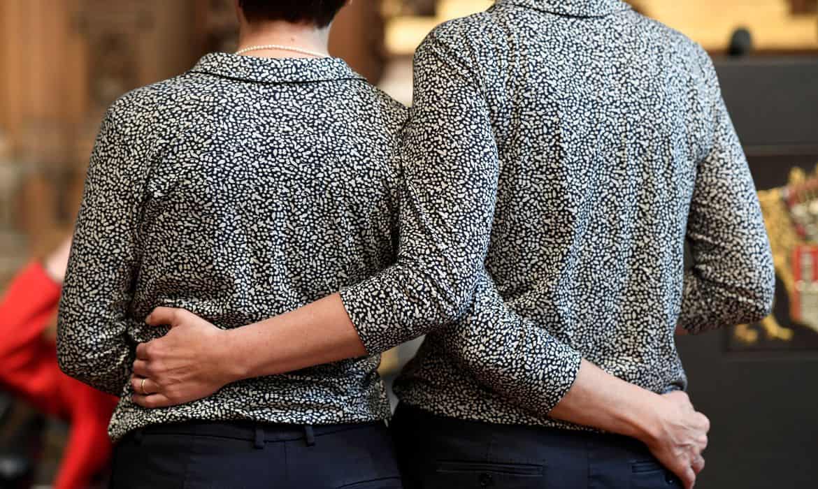 Comissão da Câmara pode votar nesta terça-feira (19) PL que proíbe união homoafetiva