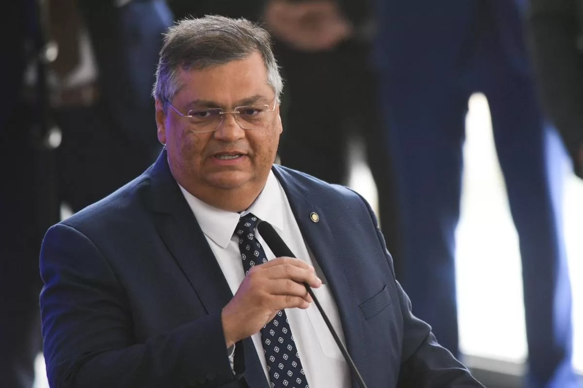 Flávio Dino diz que PF vai apurar “possíveis crimes” da Lava Jato