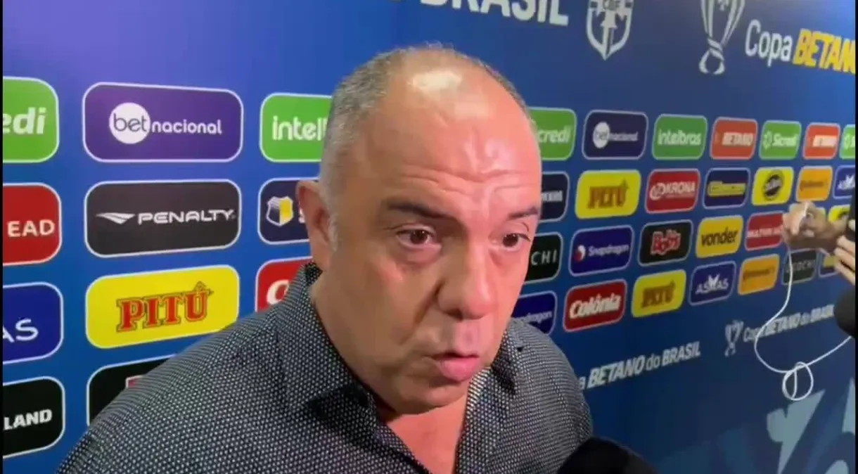 Vice-presidente do Flamengo, Marcos Braz troca socos com torcedor em shopping; veja