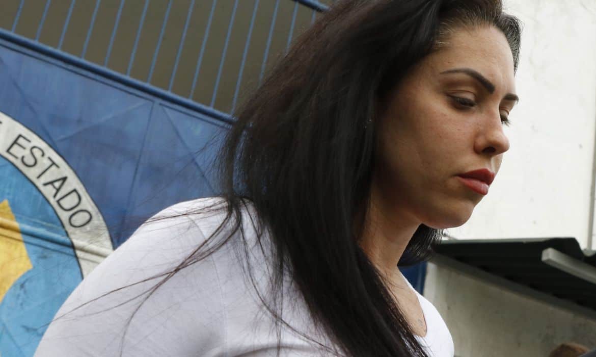 Acusada da morte do filho, Monique Medeiros é transferida do presídio Santo Expedito