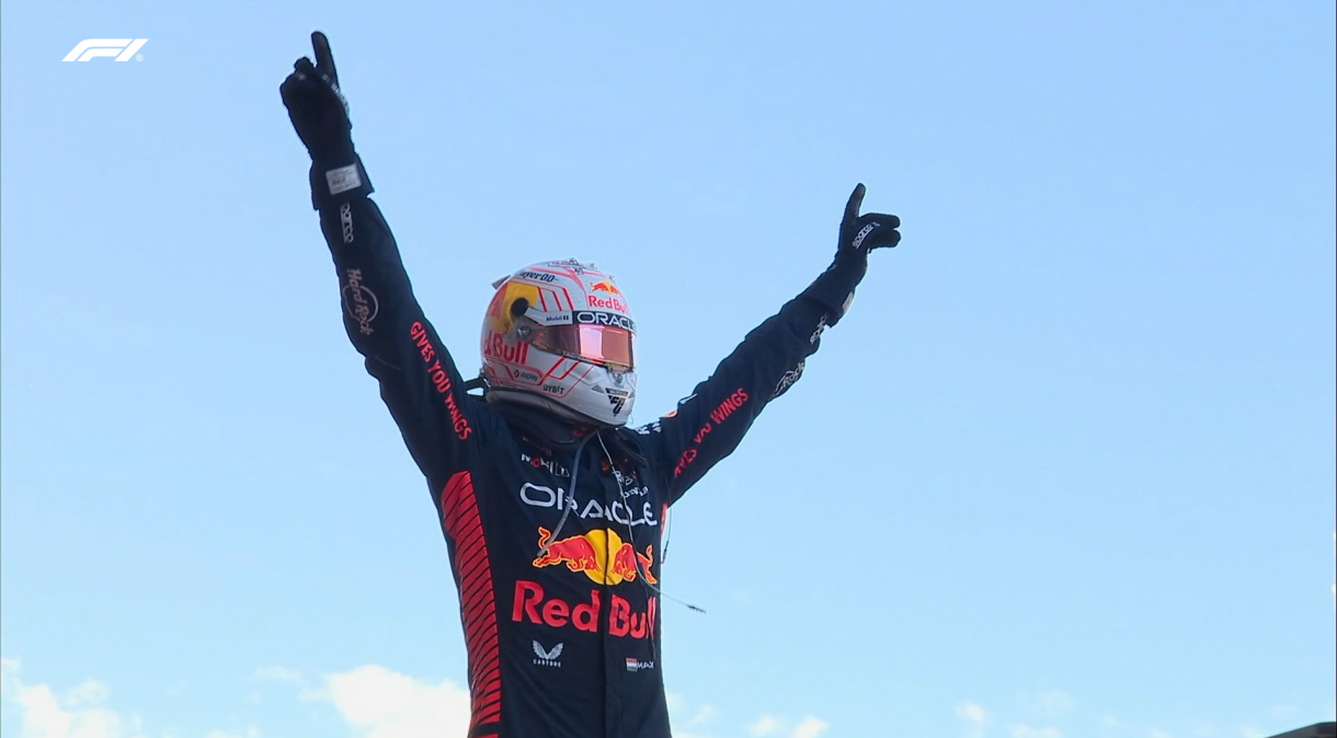 Após vitória de Max Verstappen no Japão, Red Bull conquista título de construtores