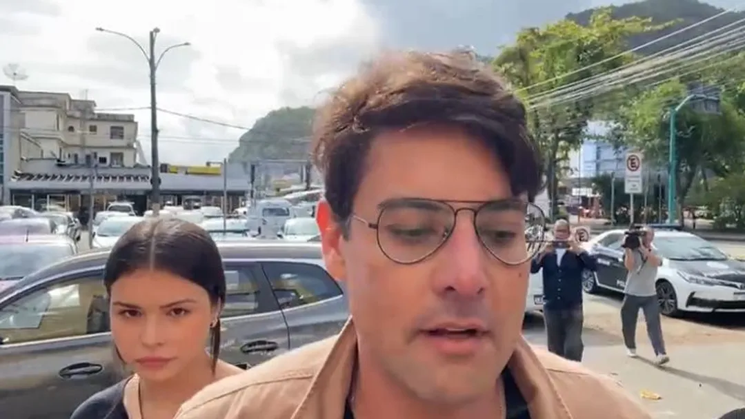 Bruno de Luca presta depoimento no Rio sobre atropelamento do ator Kayky Brito