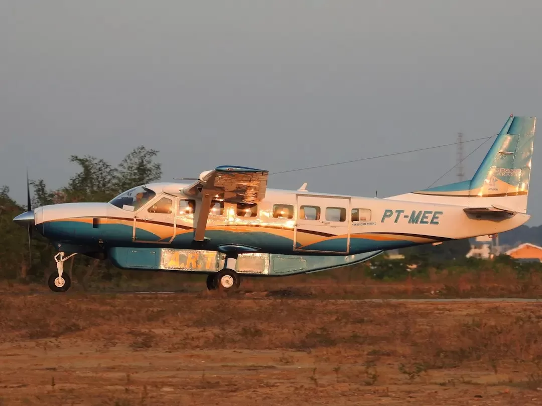 Empresa aérea diz que avião que caiu no Acre não tinha gravador de voz, nem caixa-preta