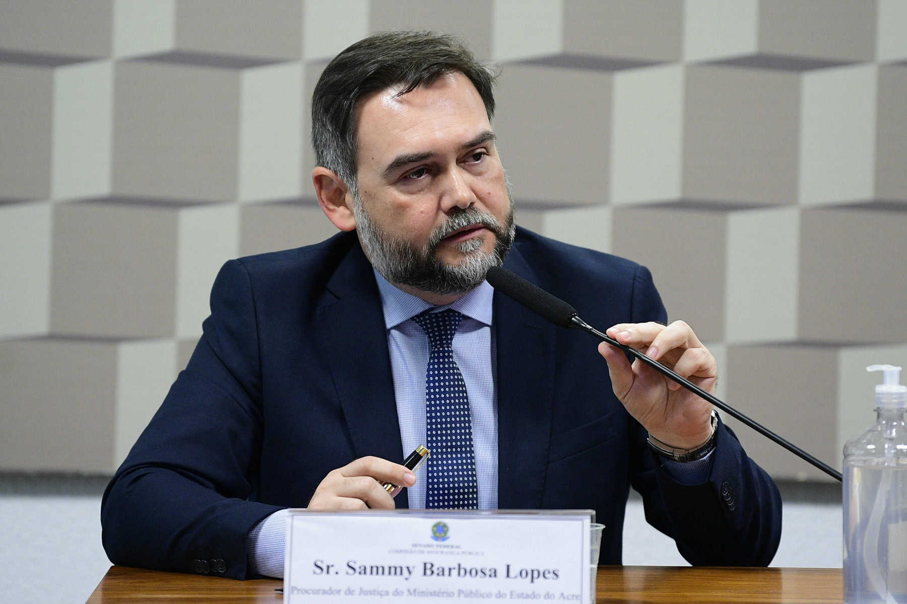 Procurador do Acre é cotado para assumir vaga como ministro