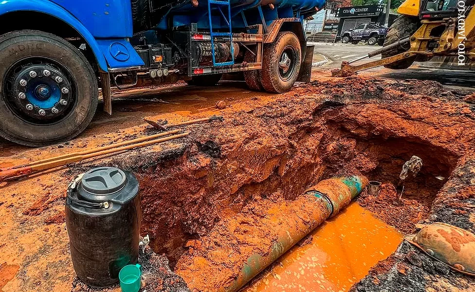 ADUTORA-jpg ADUTORA-jpg