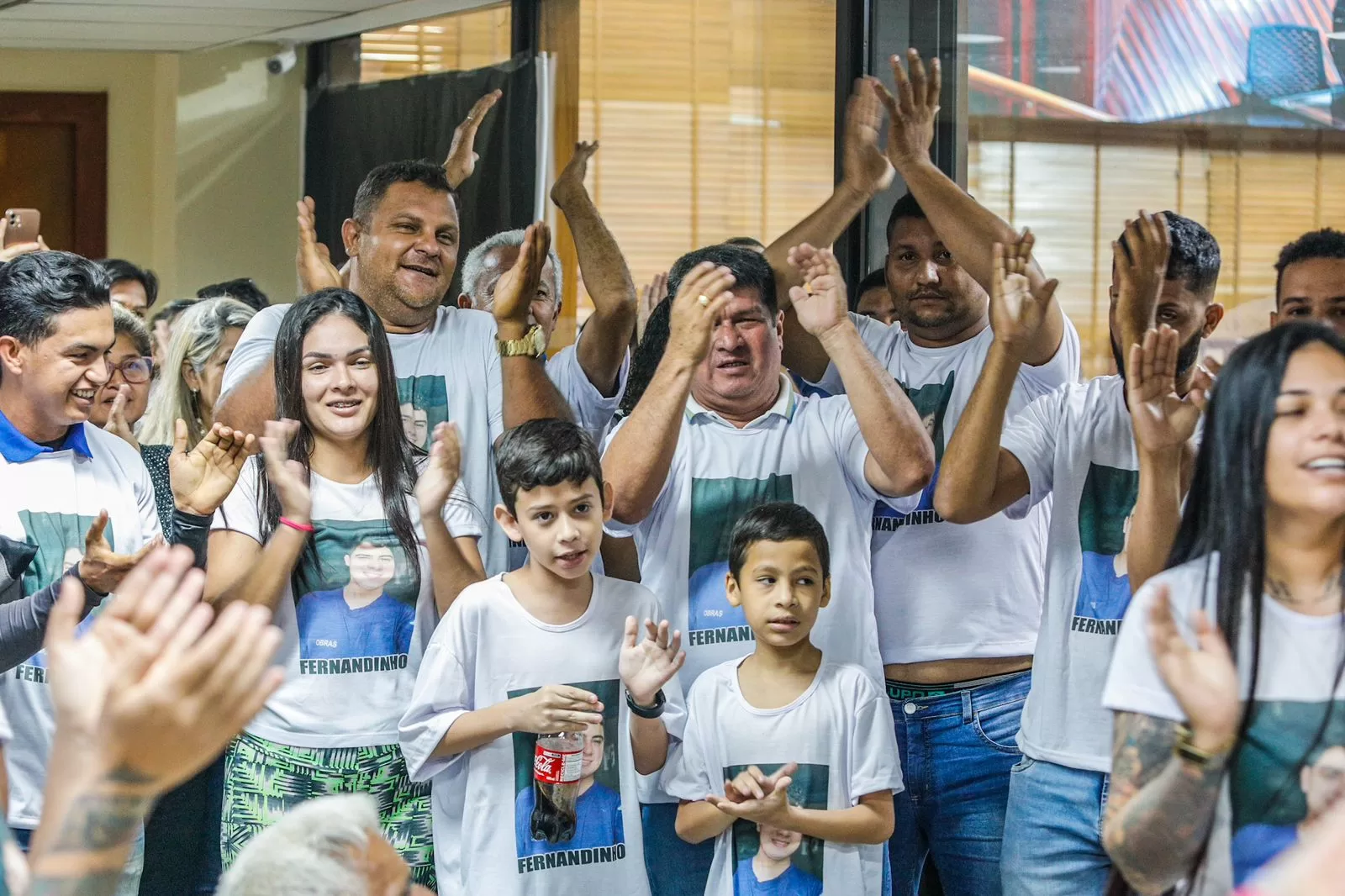 Lei Fernando Júnior, que abole venda e uso do cerol no Acre, é aprovada na Aleac