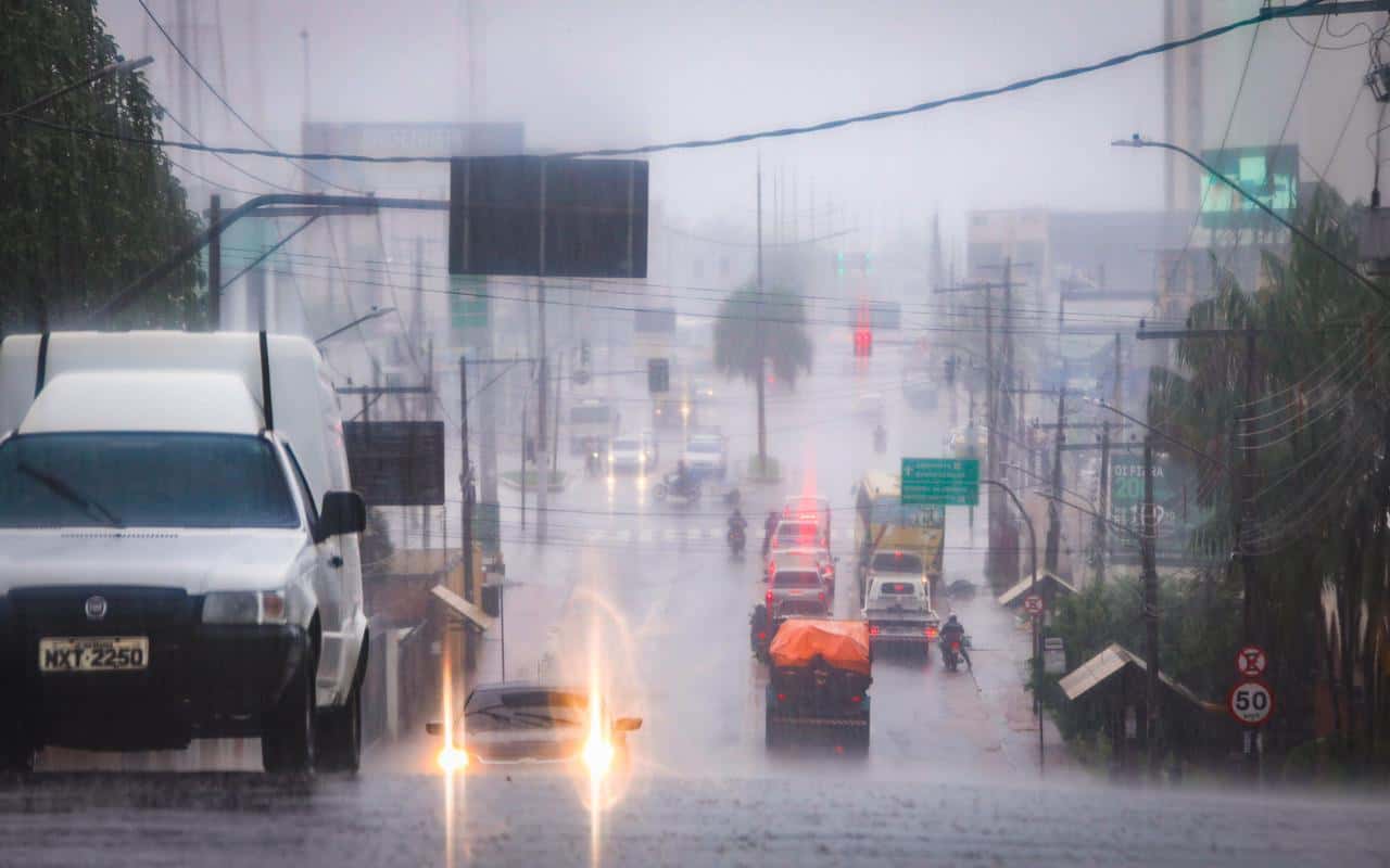Inmet alerta para possibilidade de temporais com ventos de 60 km/h no Acre