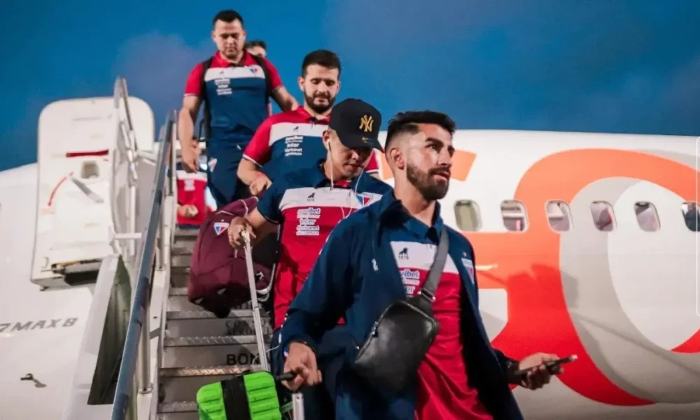 FORTALEZA-DESEMBARCA-NO-URUGUAI-e1698330561647 FORTALEZA-DESEMBARCA-NO-URUGUAI-e1698330561647