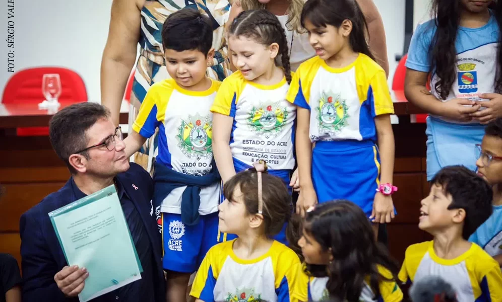 GLADSON_ALFABETIZA-jpg