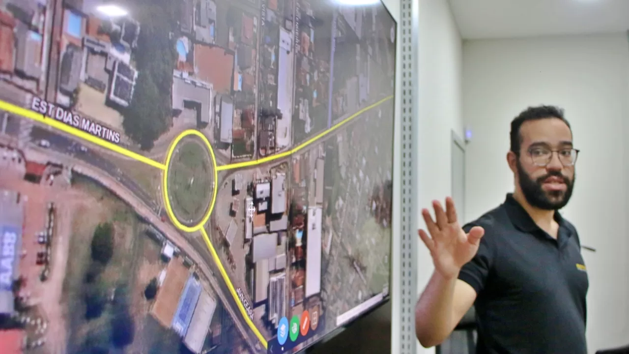 Rotas alternativas desafogam trânsito na construção de elevado da Avenida Ceará