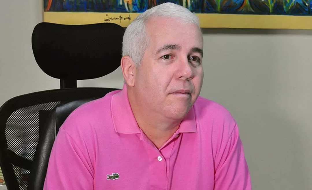 Ex-secretário de educação no Acre é levado à UTI de hospital por problemas respiratórios