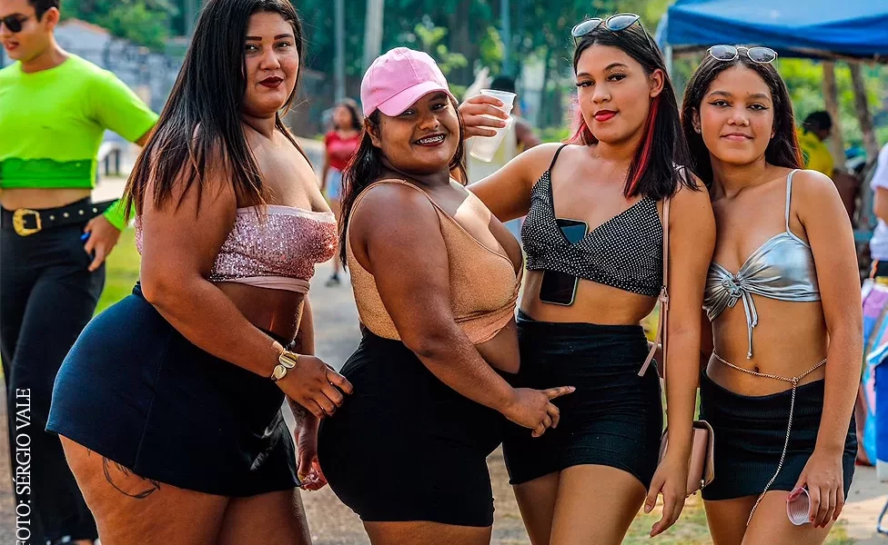 PARADA_1–jpg PARADA_1--jpg