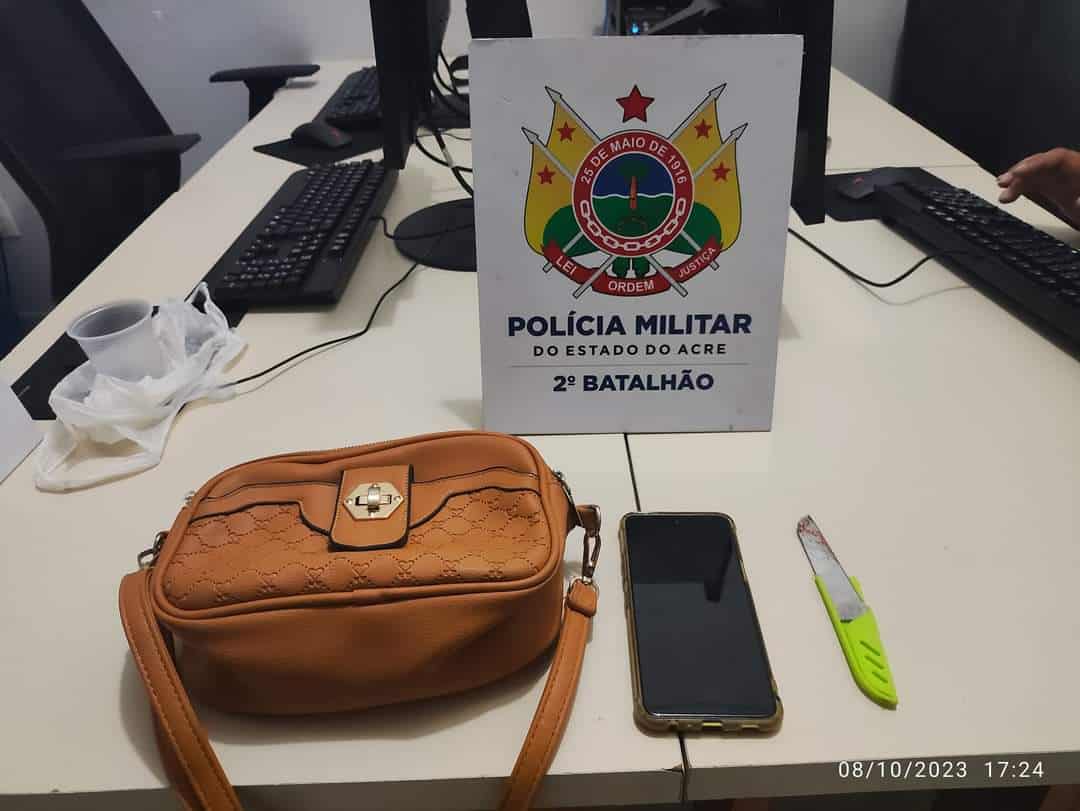 Mulher de 55 anos é presa pela PM por tentar matar adolescente