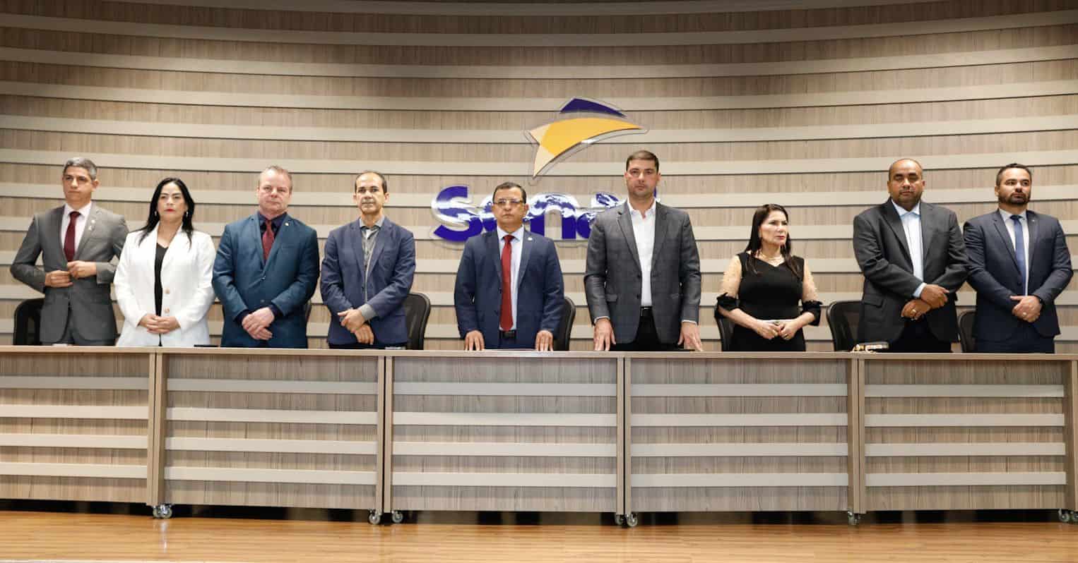 Gonzaga preside cerimônia de reconhecimento em Cruzeiro do Sul