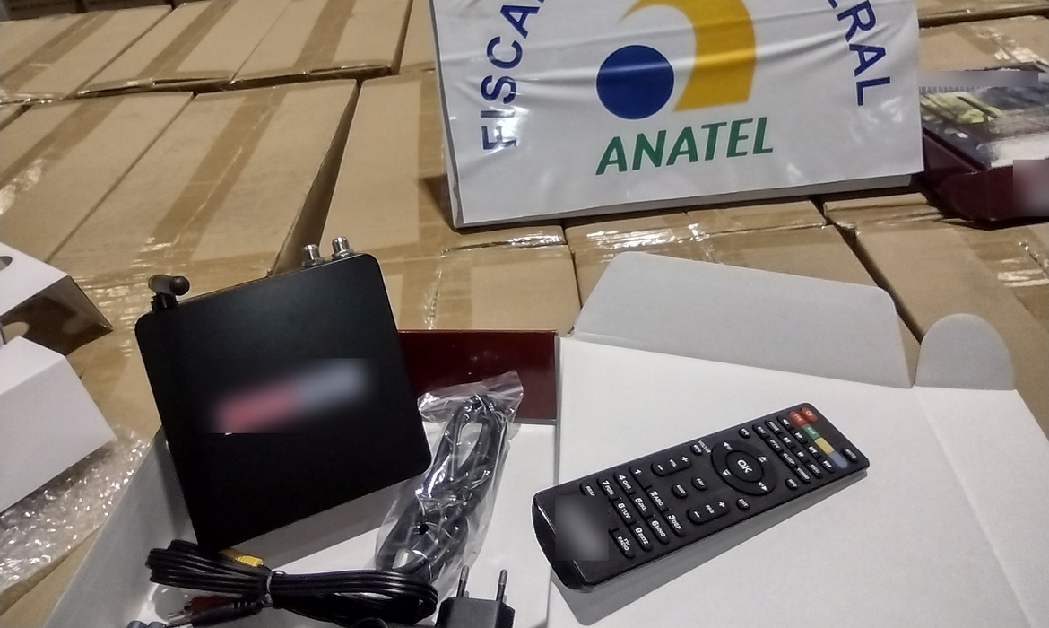 Anatel multa pessoa física por venda de equipamentos receptores clandestinos