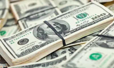 muitas-notas-de-dolares-dos-eua muitas-notas-de-dolares-dos-eua