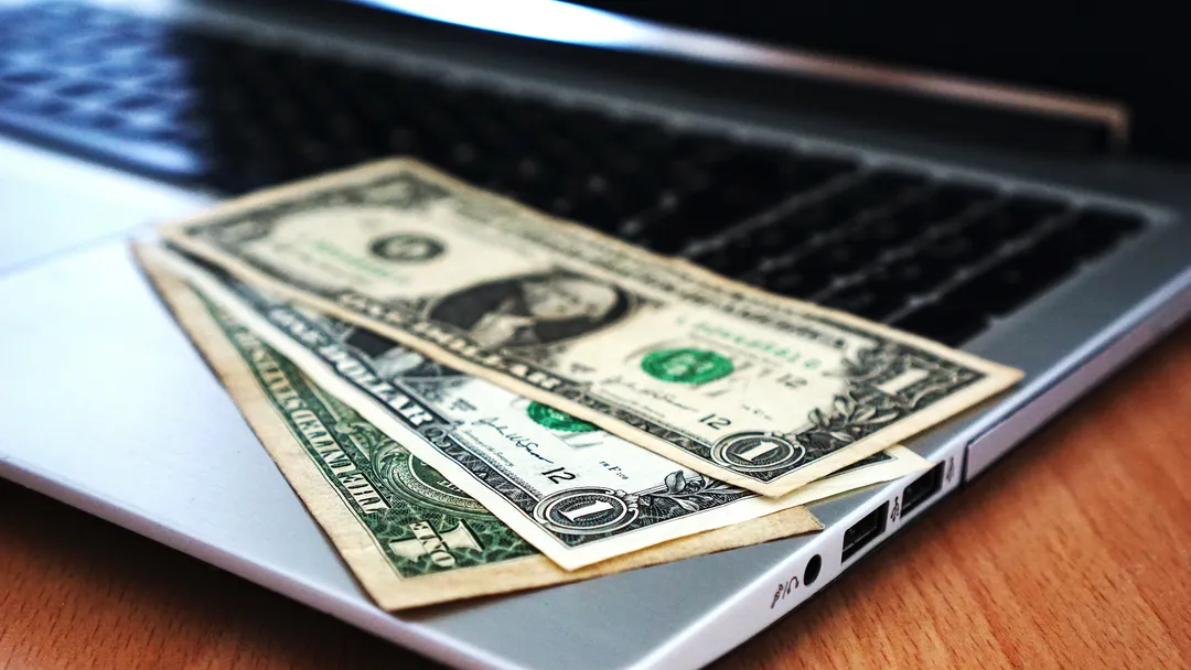 Dólar acima de R$ 5: por que o BC dos EUA deu ‘banho de água fria’ no mercado