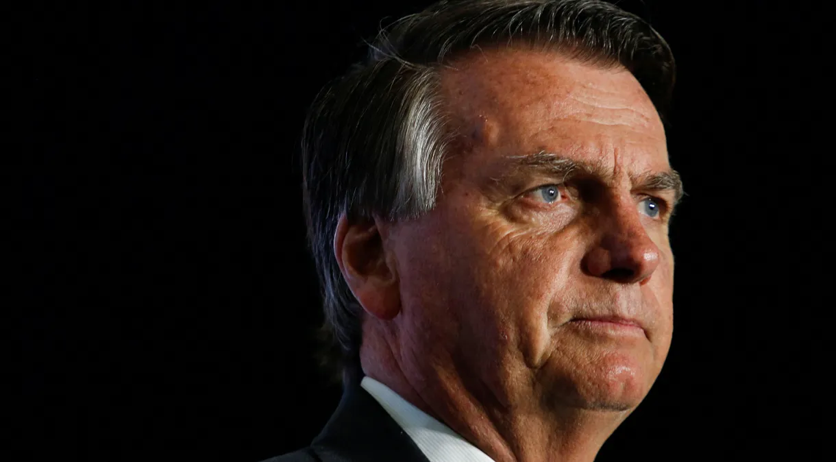 Bolsonaro apresenta queixa-crime no STF contra Lula por injúria e difamação