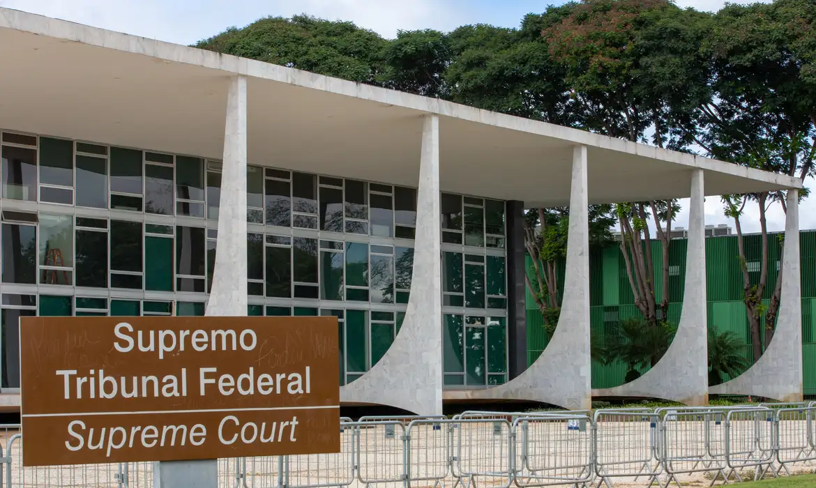 Luís Roberto Barroso nega que decisão do STF sobre imprensa represente censura