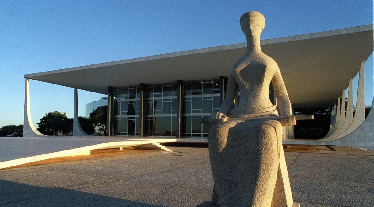 Mandatos fixos para ministros: o próximo passo do Senado no embate com o STF