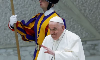 2023-11-29T104933Z_1_LYNXMPEJAS0C9_RTROPTP_4_POPE-AUDIENCE