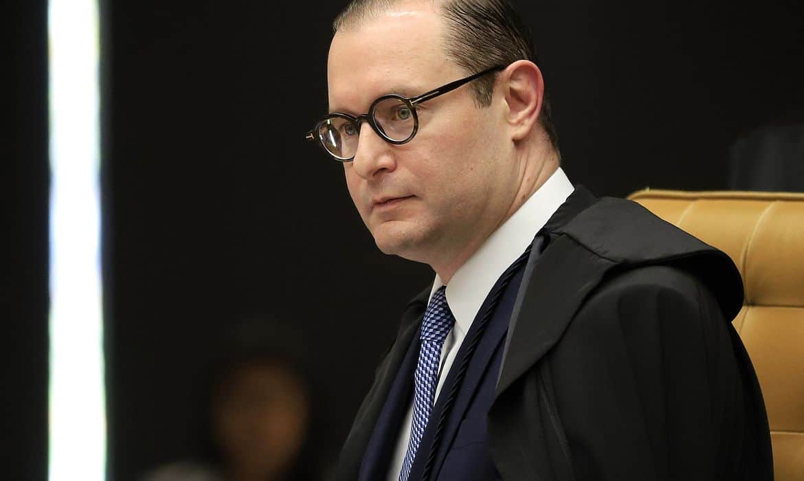 Cristiano Zanin pede vista e suspende julgamento sobre FGTS no Supremo
