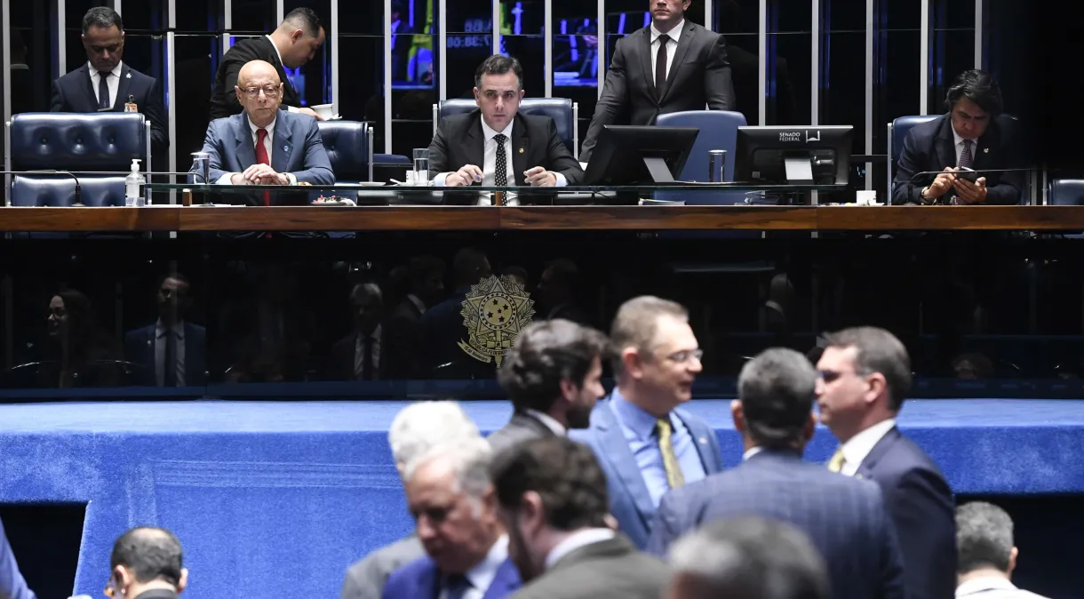 Por 52 a 18, Senado aprova PEC que limita poderes do Supremo Tribunal Federal