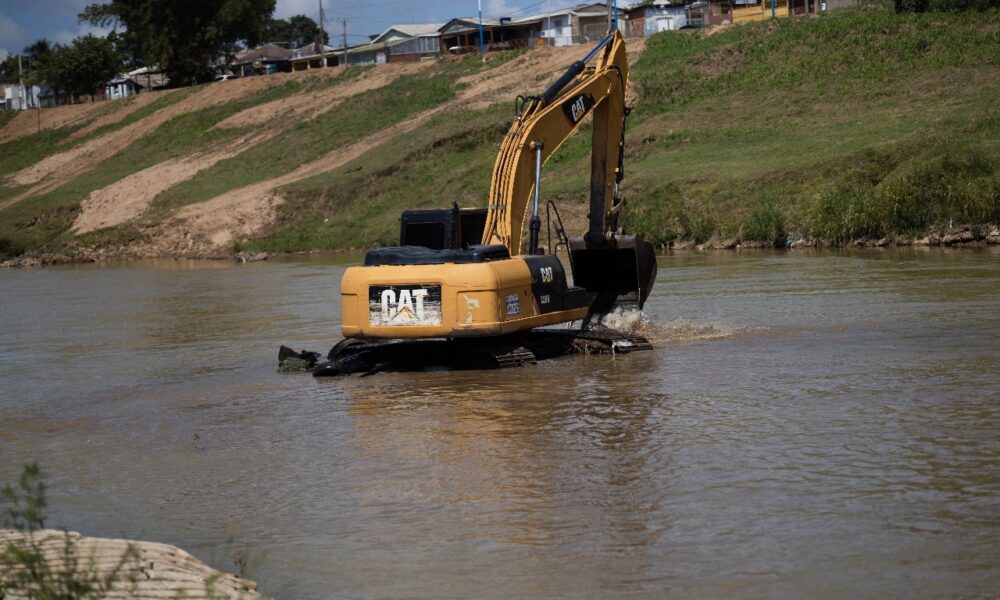 94850443-0f53-4ca5-821a-f986b3e00ece 94850443-0f53-4ca5-821a-f986b3e00ece