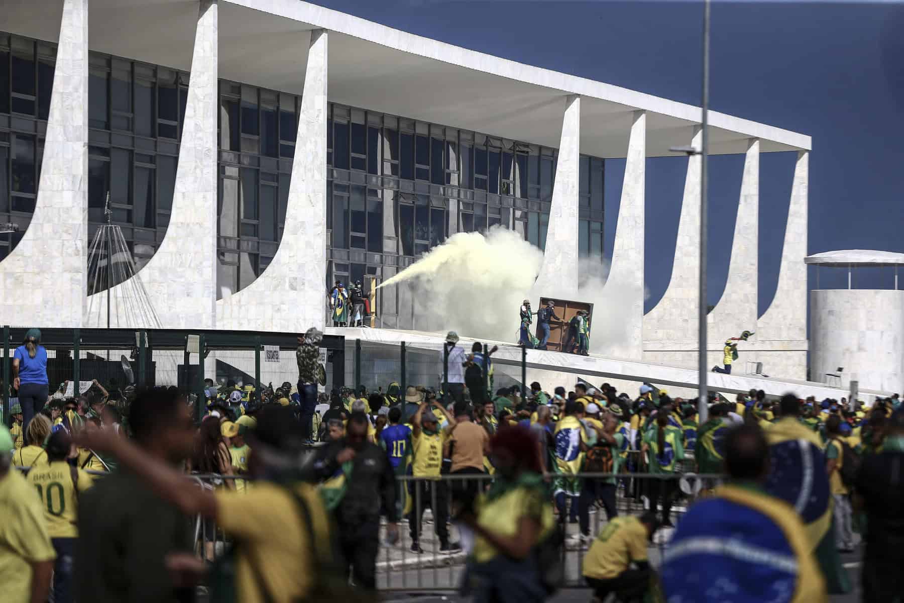 Lesa Pátria: alvos de prisão em operação da Polícia Federal gravaram invasão ao Planalto