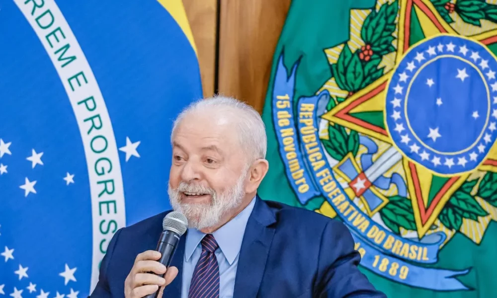 Luiz-Inacio-Lula-da-Silva-e1698437745747 Luiz-Inacio-Lula-da-Silva-e1698437745747