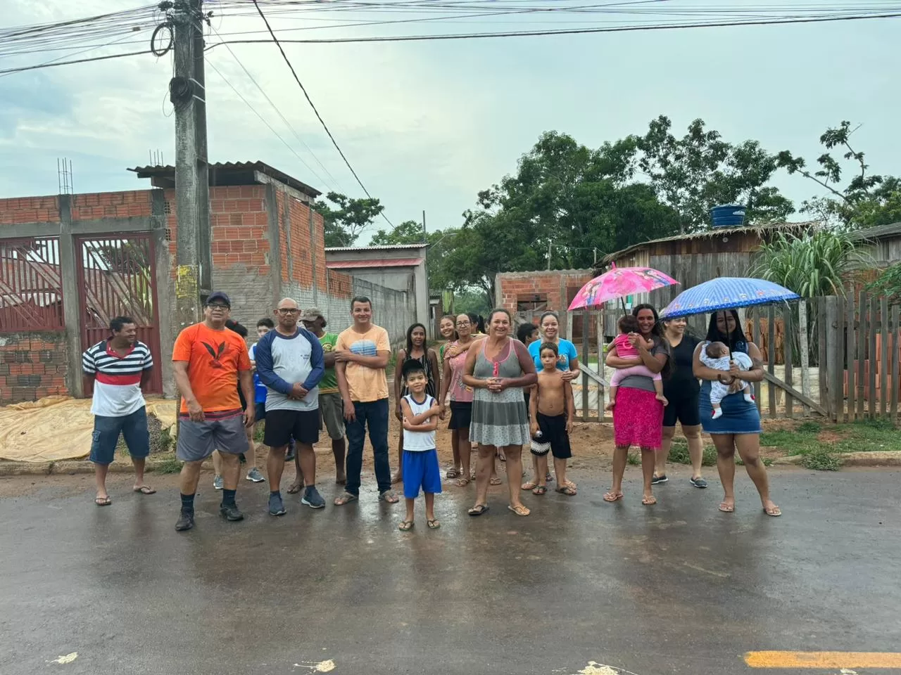 Moradores reclamam que há uma semana ocorre queda de energia no bairro Canaã, em Rio Branco